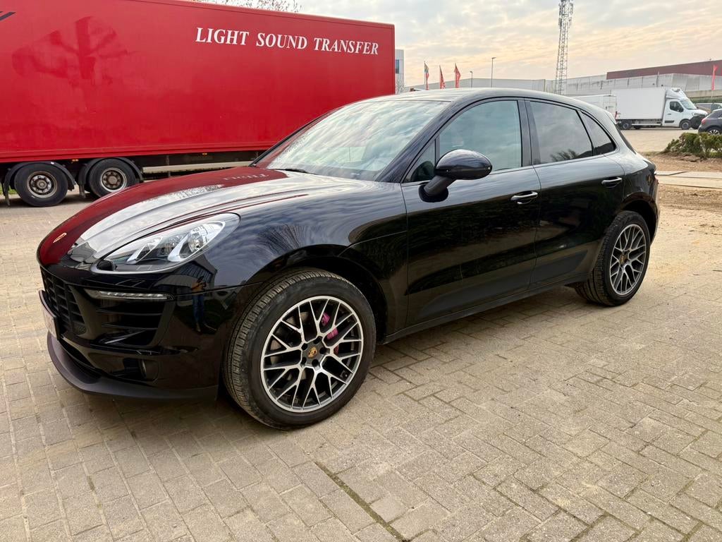 Porsche Macan 2.0 Benzine – 252 PK | Full Option |, Auto's, Porsche, USB, 4 cilinders, Zwart, Leder