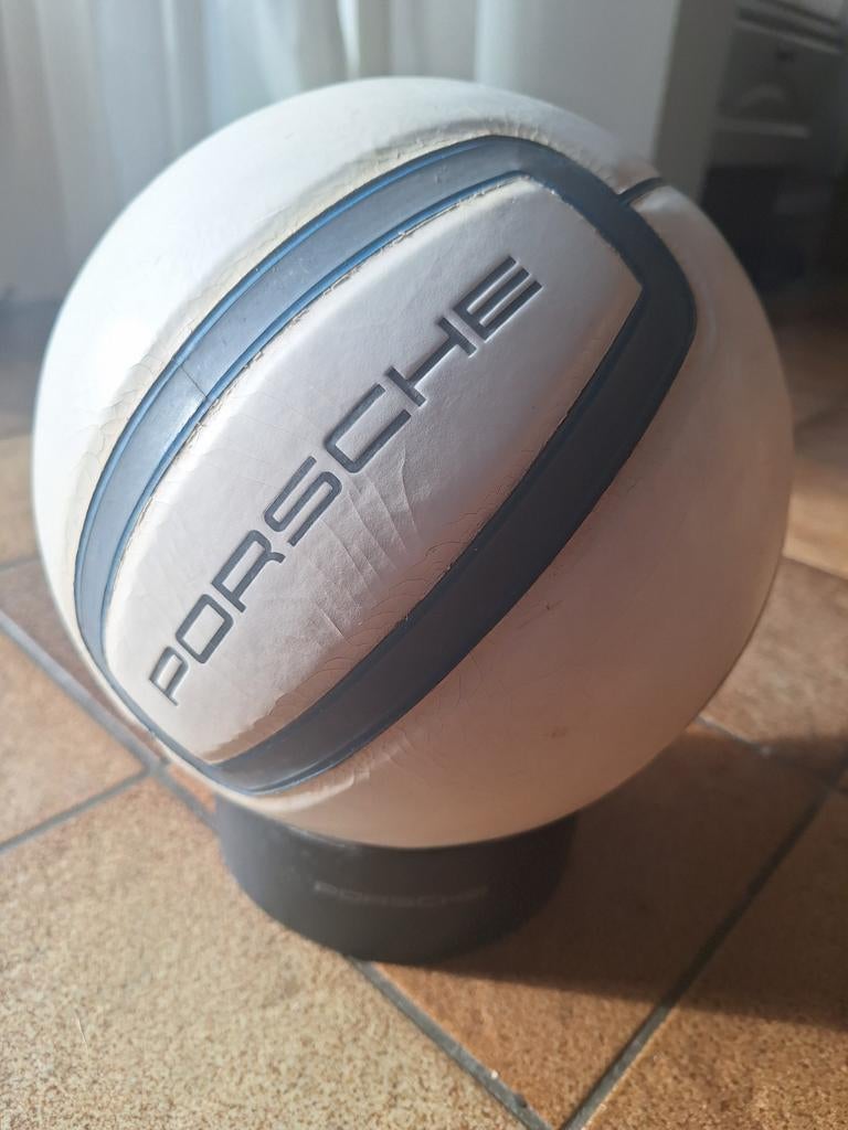 Volleybal - official Porsche Driver's Selection, Sport en Fitness, Ophalen, Zo goed als nieuw, Bal