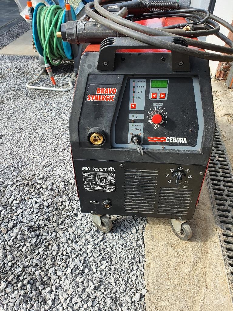 Cebora MIG Bravo 2235/T Combi 170amp 380v De is een zeer, Doe-het-zelf en Bouw, Ophalen, Zo goed als nieuw, 150 tot 250 ampère
