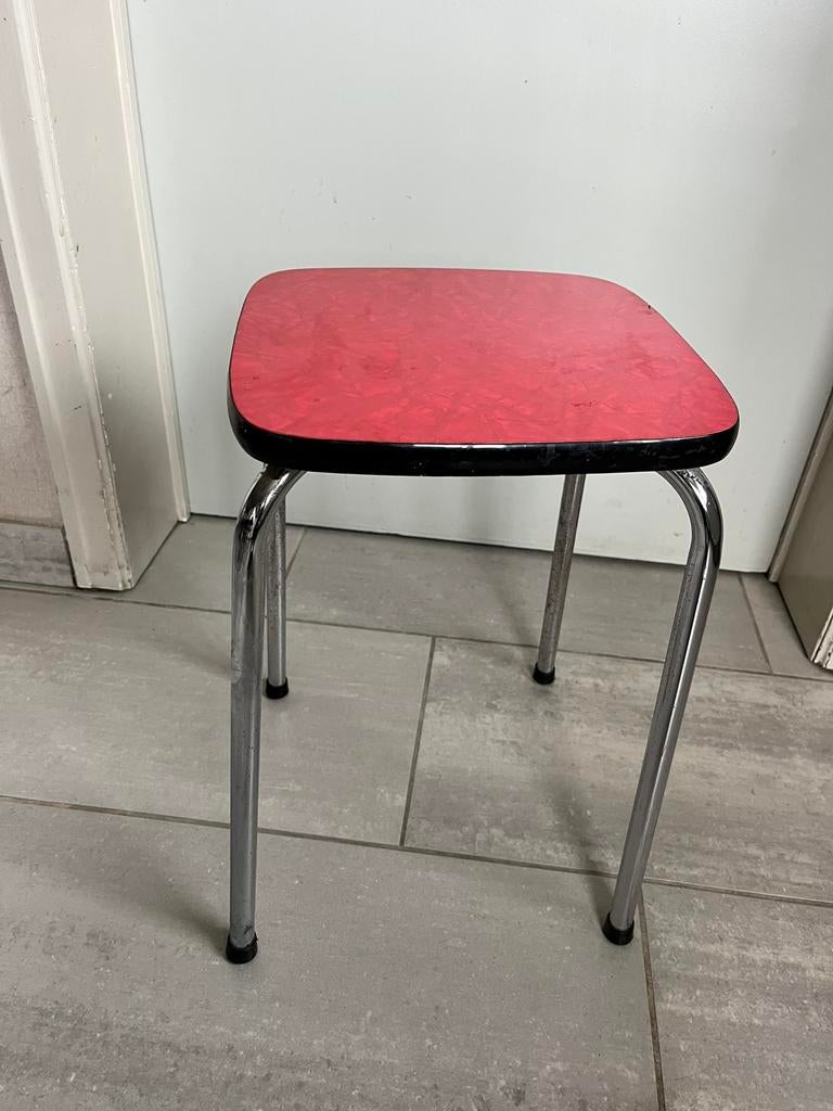 Vintage krukje chromé metaal en rode formica zitting, Gebruikt, Ophalen of Verzenden, X, Hout