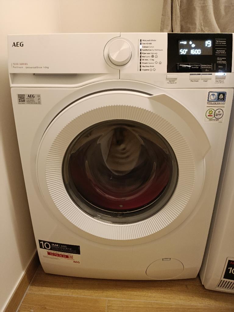 was- en droogmachine, Elektronische apparatuur, Was-droogcombinaties, 6 tot 8 kg, Ophalen, Zo goed als nieuw, 85 tot 90 cm