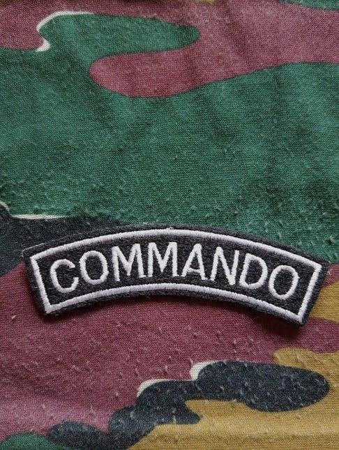 „Commando” -insigne., Verzamelen, Militaria | Algemeen, Ophalen of Verzenden, Landmacht, Embleem of Badge