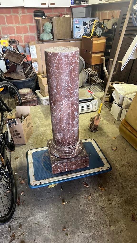 Marmeren zuil en poten, Ophalen