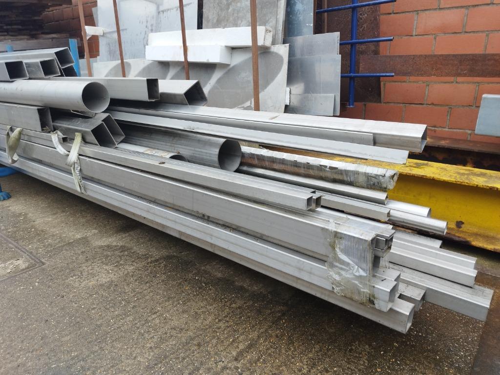 INOX ronde buizen - vierkant / rechthoekige kokers - buizen, Doe-het-zelf en Bouw, Metalen, Ophalen, Geen idee, Info@timshop.be