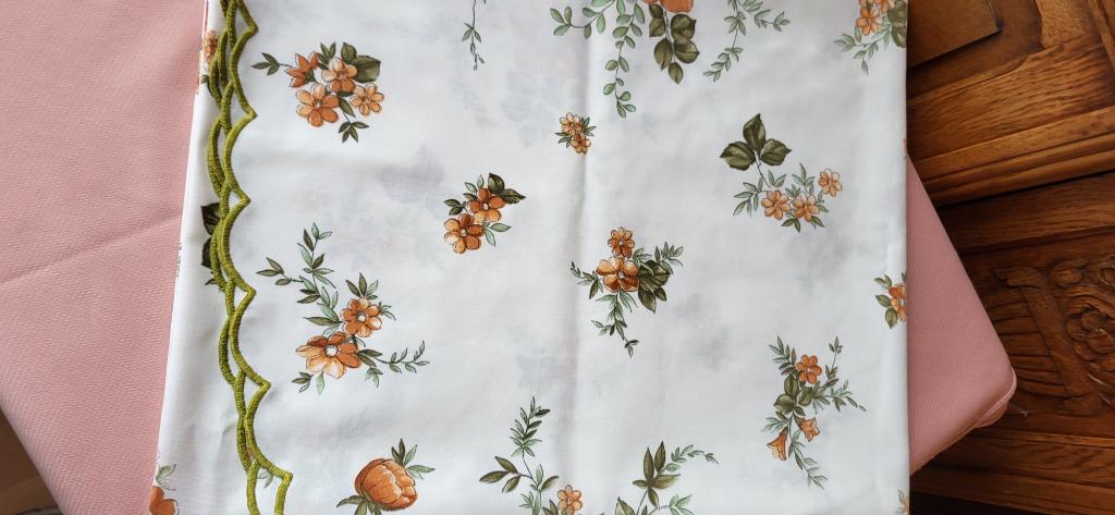 Nappe OVALE à motif floral taille => voir description, Maison & Meubles, Enlèvement ou Envoi, Utilisé, Ovale