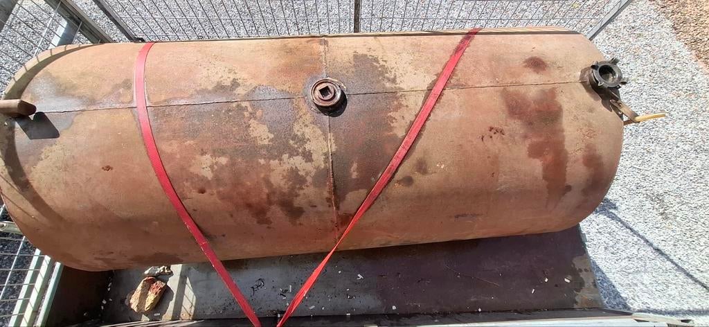 Citerne a mazout, Bricolage & Construction, Chauffage & Radiateurs, Enlèvement, Comme neuf