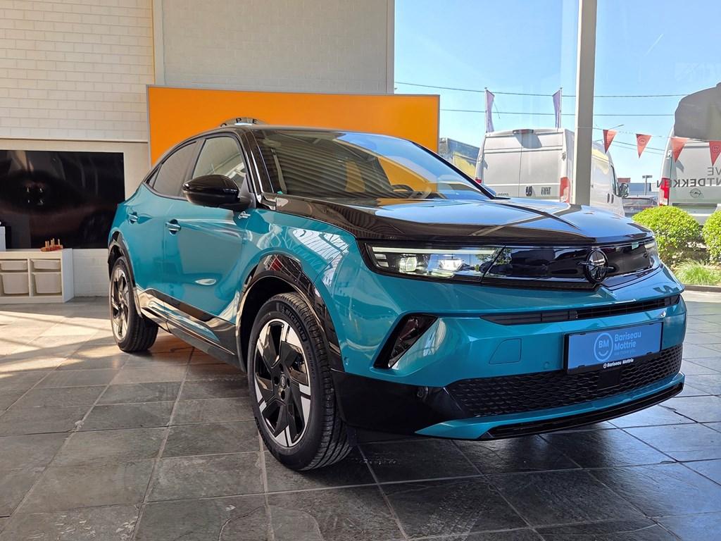Opel Mokka ELECTRIC GS 54 KWH 156 PK * AUTOMAAT * WARMTEPOM, Automaat, Zwart, 156 pk, Parkeersensor