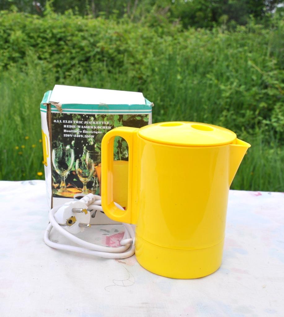 bouilloire jaune electrique 1/2 litre, Ophalen of Verzenden, Zo goed als nieuw