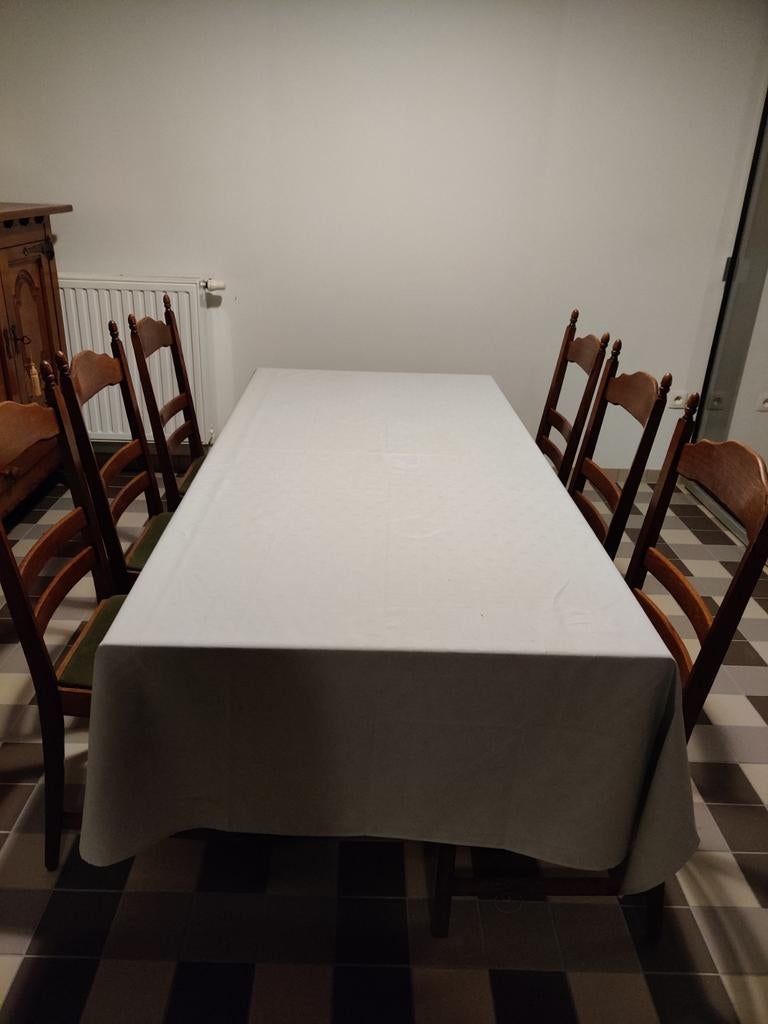 Table avec six chaises, Antiquités & Art, Enlèvement