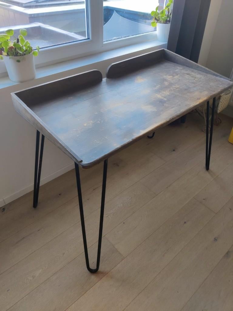 Bureau, Enlèvement, Utilisé