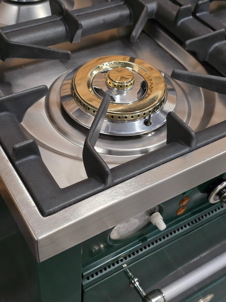 🔥Luxe Fornuis Boretti 70 cm groen + rvs 4 pits 1 oven, Elektronische apparatuur, Fornuizen, 60 cm of meer, Zo goed als nieuw