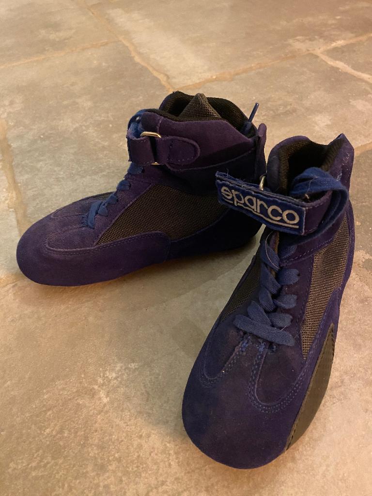 Karting, Enlèvement ou Envoi, Comme neuf, Vêtements ou Chaussures