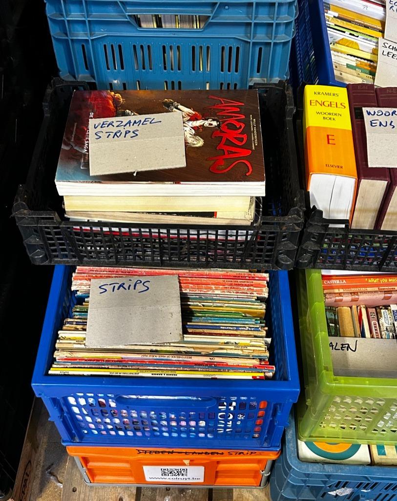 Lot circa 100 strips, Meerdere stripboeken, Ophalen of Verzenden, Gelezen