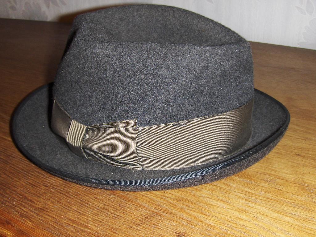Herenhoed Perfecte Staat (slechts 1x gebruikt) Grijs Maat 56, Ophalen of Verzenden, Zo goed als nieuw, Prima Sport, Hoed