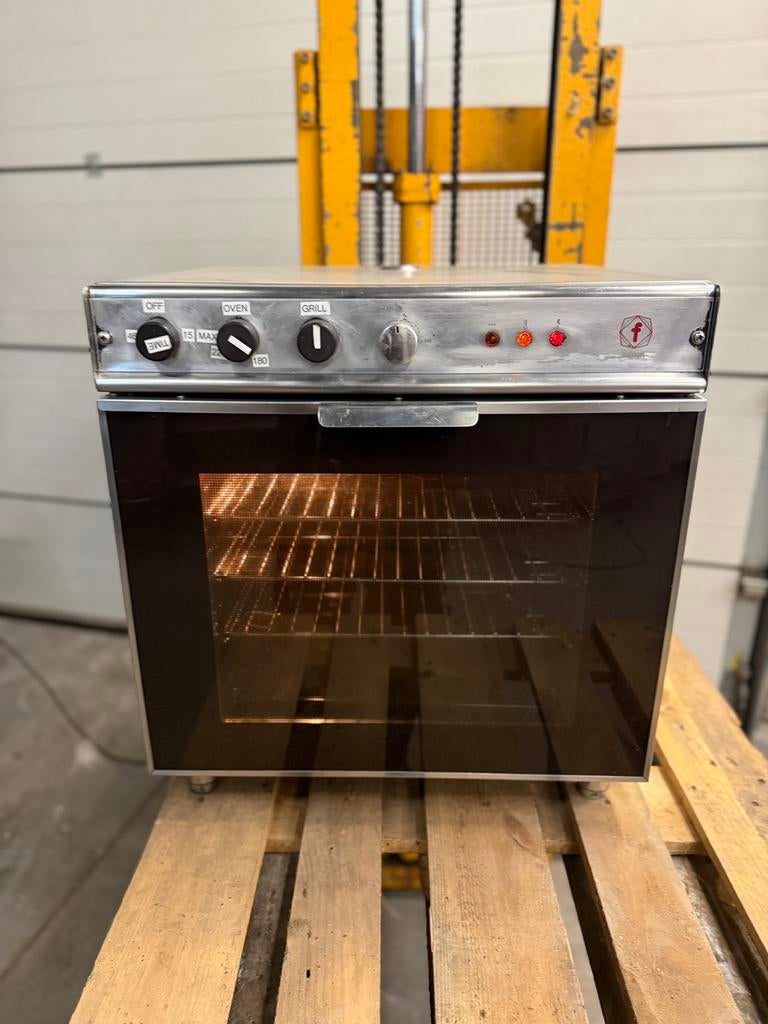 Horeca hetelucht oven 220v, Elektronische apparatuur, Ophalen, Zo goed als nieuw