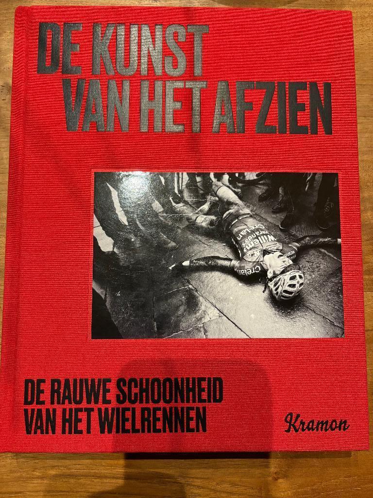 De kunst van het afzien., Boeken, Kramon, Lopen en Fietsen, Ophalen of Verzenden, Zo goed als nieuw