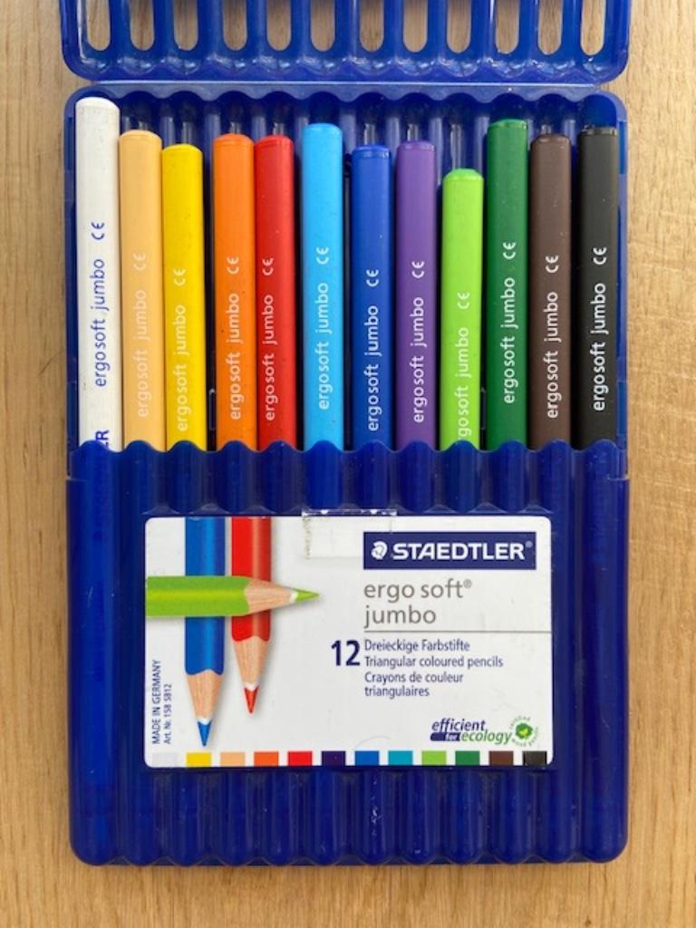 Etuis de 12 gros crayons de couleurs Staedtler Jumbo, Hobby & Loisirs créatifs, Enlèvement ou Envoi, Utilisé, Crayon ou Feutre