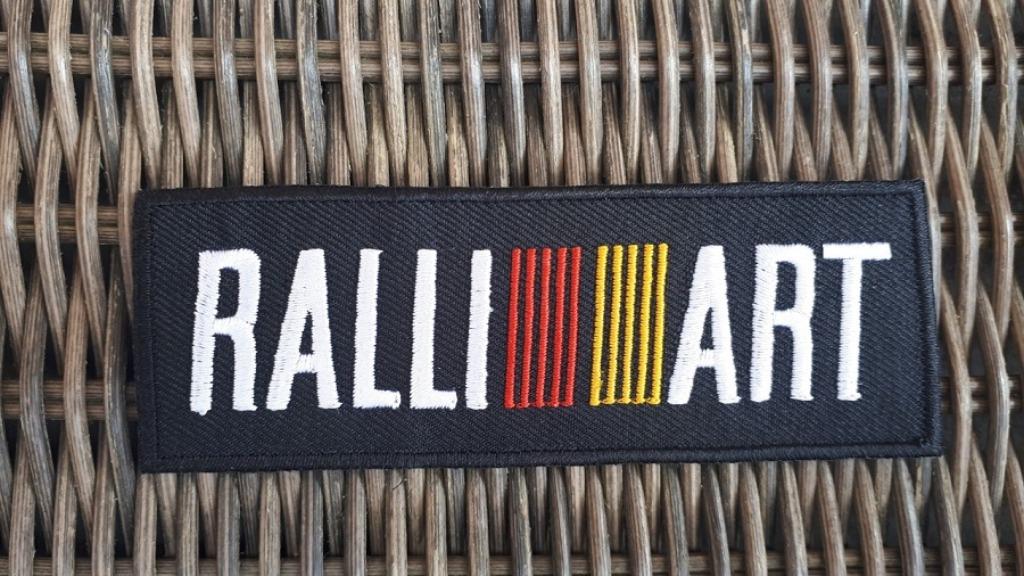 Emblème thermocollant Ralli Art - 118 x 42 mm, Enlèvement ou Envoi