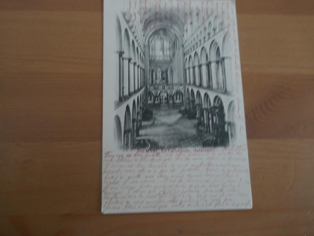 tournai la cathédrale intérieure, Enlèvement ou Envoi, Affranchie, Hainaut