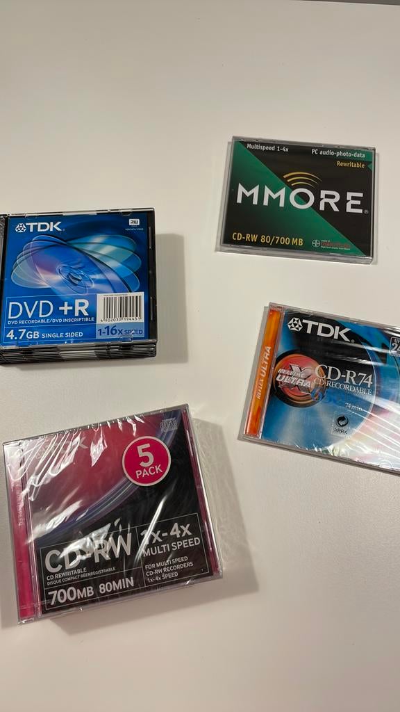 DVD-R, CD-RW, CD-R - 16 stuks., Computers en Software, Beschrijfbare discs, Ophalen of Verzenden, Nieuw, Cd