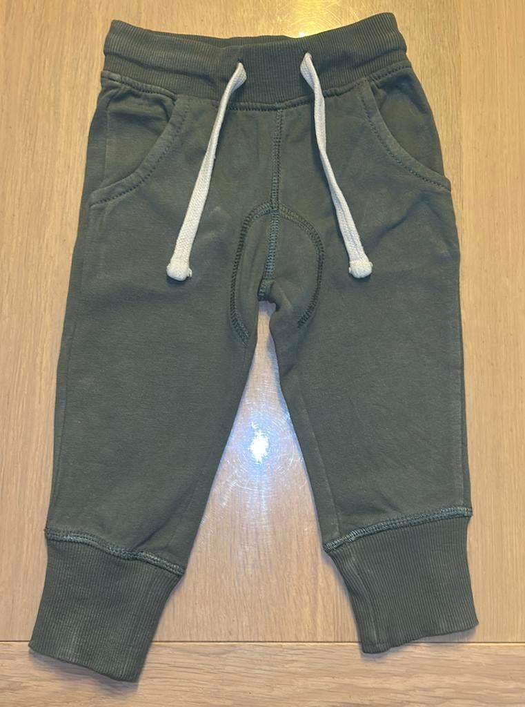 ⚽️ Broekje maat 74, Kinderen en Baby's, Babykleding | Maat 74, Broekje, Ophalen of Verzenden, Zo goed als nieuw, Hema