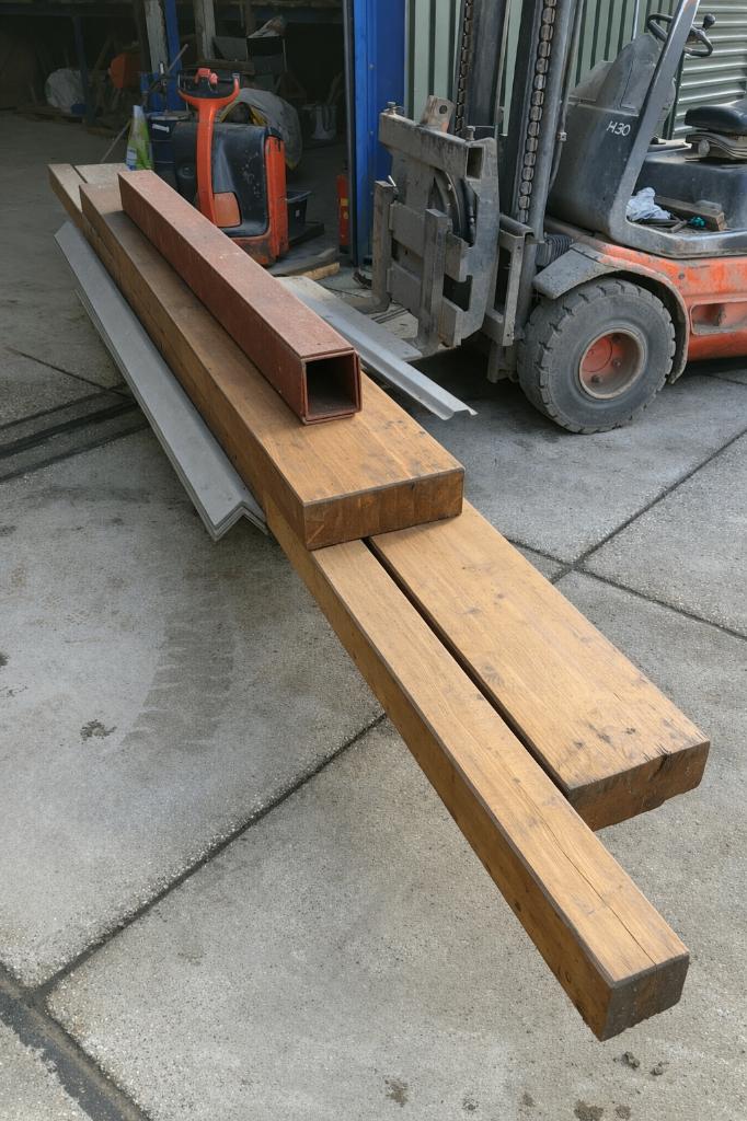 Houten balken, Doe-het-zelf en Bouw, Ophalen, Zo goed als nieuw, Balk, Vuren