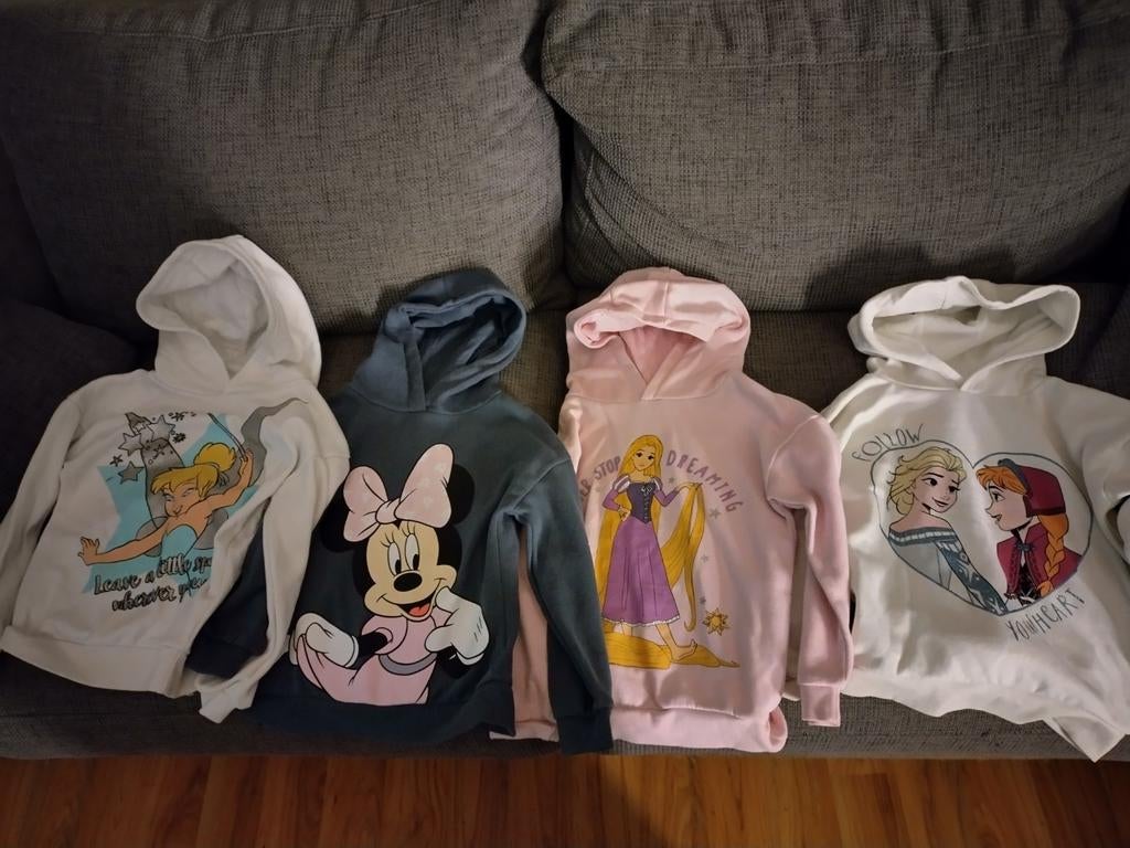 Lot de 4 sweat fille Disney hivers automne 6-7ans, Enlèvement ou Envoi, Comme neuf