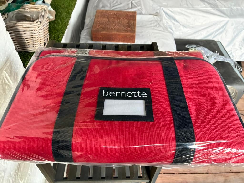 Bernette naaimachine tas NP € 42, Ophalen of Verzenden, Nieuw, Borduren en Naaien
