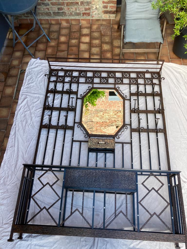 Vestiaire acier forgé Art-Déco - état d'exception, Antiquités & Art, Antiquités | Meubles | Armoires, Enlèvement