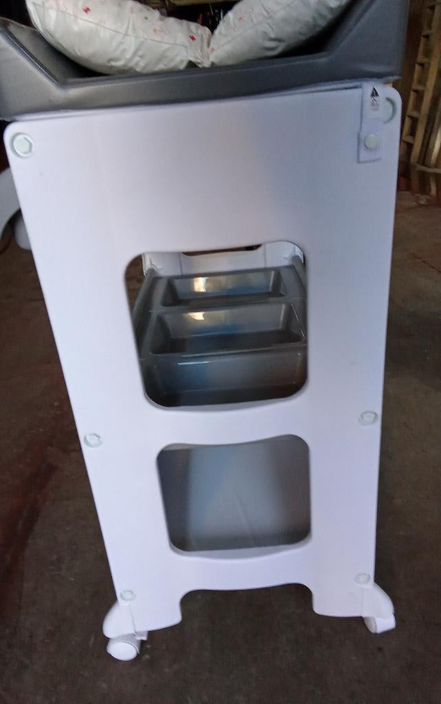 table pour langer bebe, Enlèvement, Comme neuf