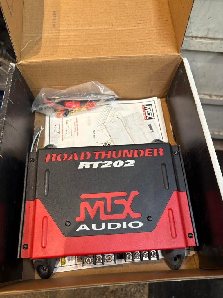 Ampli mtx, Autos : Divers, Haut-parleurs voiture, Enlèvement ou Envoi, Utilisé