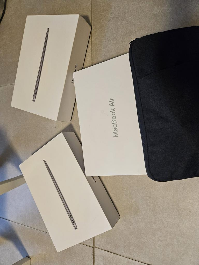 3 MacBook Air 2018, 2019, 2020 avec accessoires, Informatique & Logiciels, Apple Macbooks, Comme neuf, MacBook Air, 13 pouces