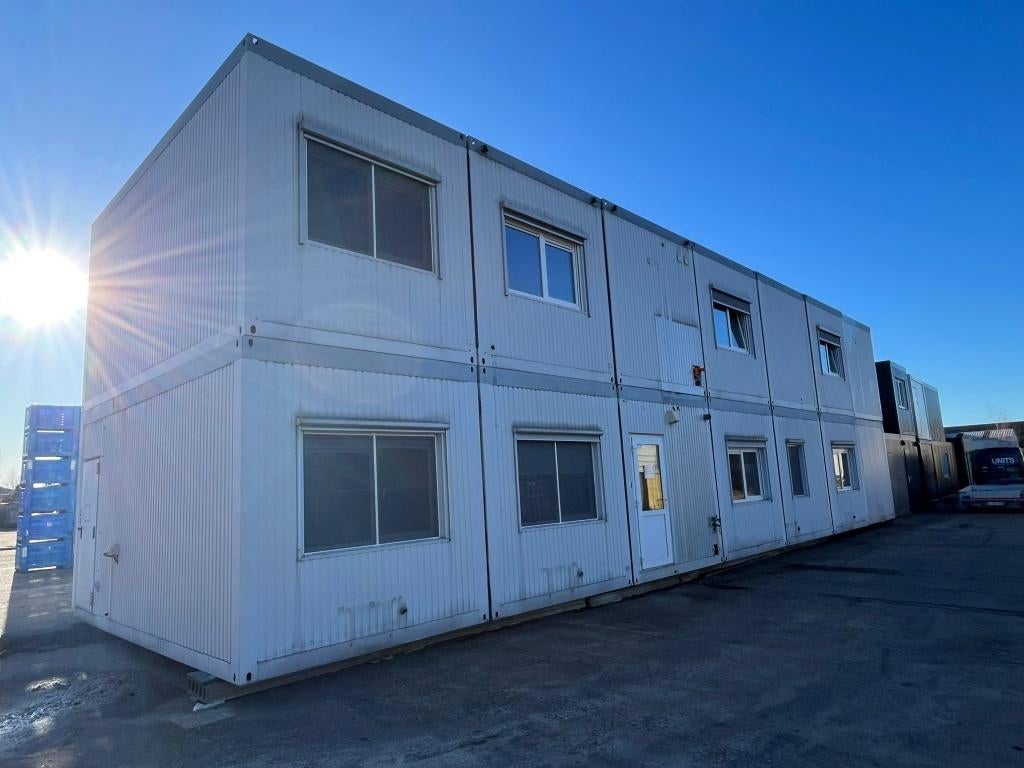 12 unités + 2 unités d'escalier, Enlèvement