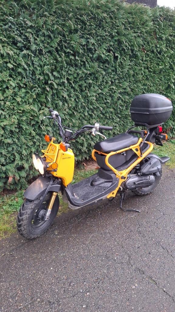 Honda zoomer, Fietsen en Brommers, Ophalen