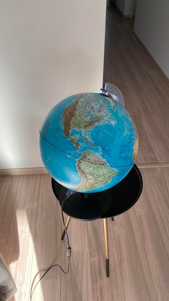 Wereldbol, Ophalen, Zo goed als nieuw