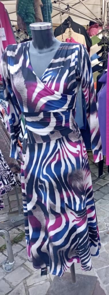 Mooie lange jurk maat large, Kleding | Dames, Ophalen of Verzenden, Zo goed als nieuw, Maat 42/44 (L)