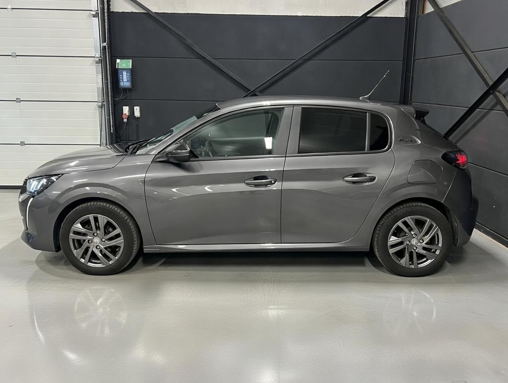 Peugeot 208 Style 1.2i, bj2021, 67.000km, 1j garantie, Stof, Bedrijf, 5 deurs, Dealer onderhouden