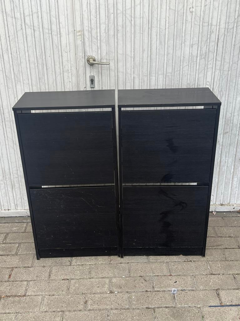 2 identieke schoenkasten, Ophalen, Zo goed als nieuw