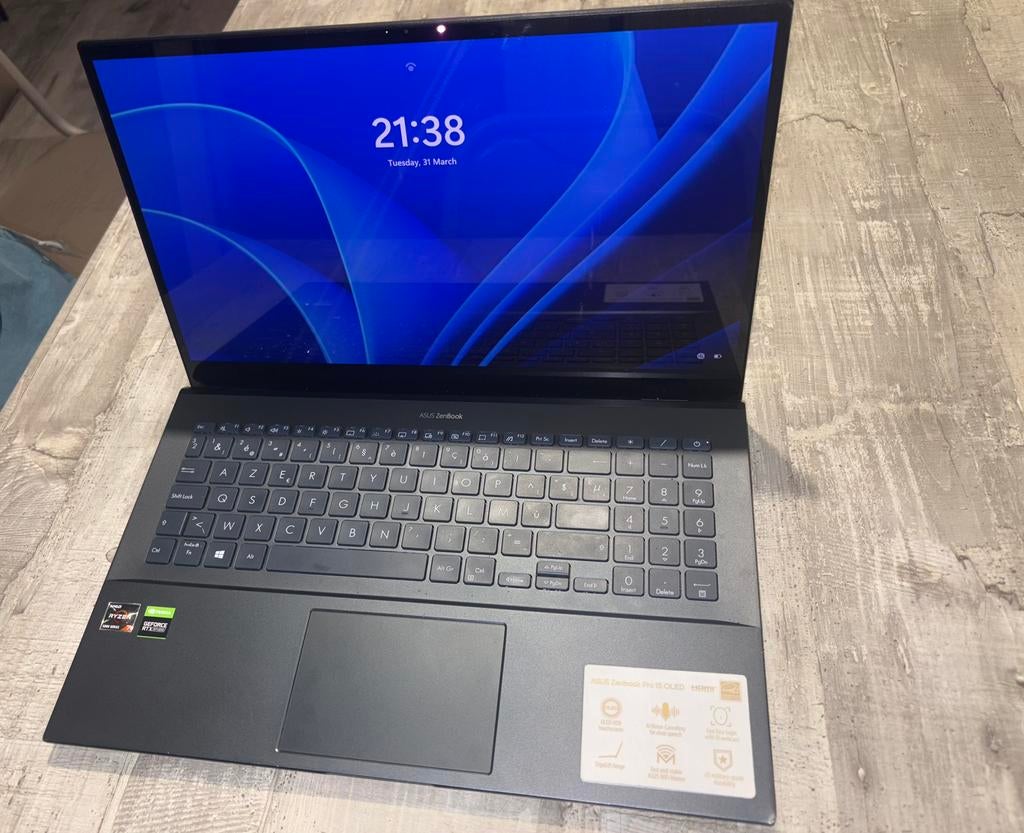 ASUS Zenbook Pro 15 OLED (UM535), Computers en Software, Ophalen, Gebruikt, 15 inch, Met touchscreen
