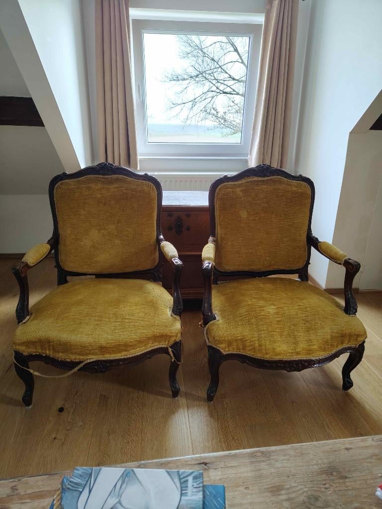 Paar converteerbare fauteuils in Louis XV-stijl, Ophalen