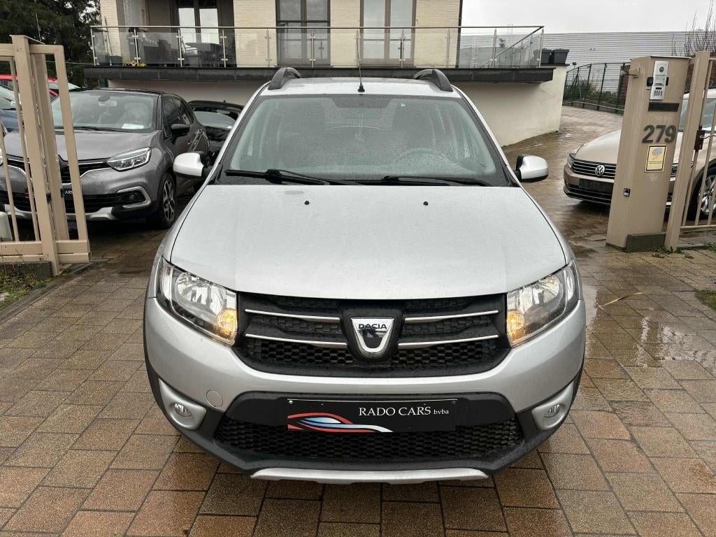 Dacia Sandero essence 08/2014, Autos, Dacia, Achat, Entreprise, Boîte manuelle, 124 g/km