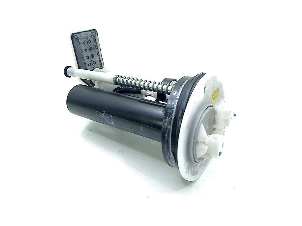 BRANDSTOFPOMP Neo's 4T 2012-2015 (50cc) (5C3-E3907-20), Fietsen en Brommers, Gebruikt, P.J. Troelstraweg 8 8
3144 CX  MAASSLUIS, NL