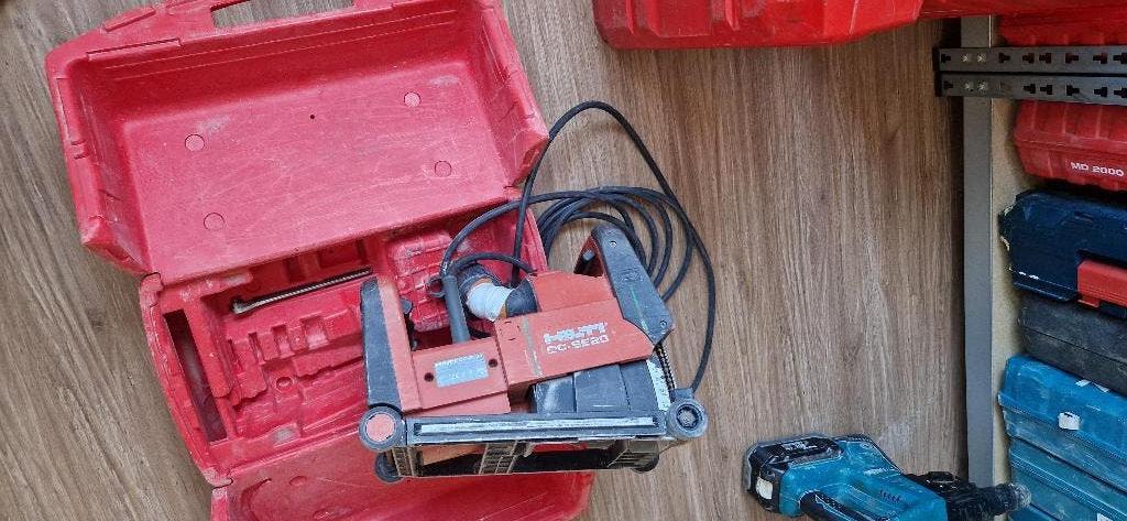 Hilti Sleuvenzaag DC-SE20 muurfrees, Ophalen, Zo goed als nieuw, Overige typen