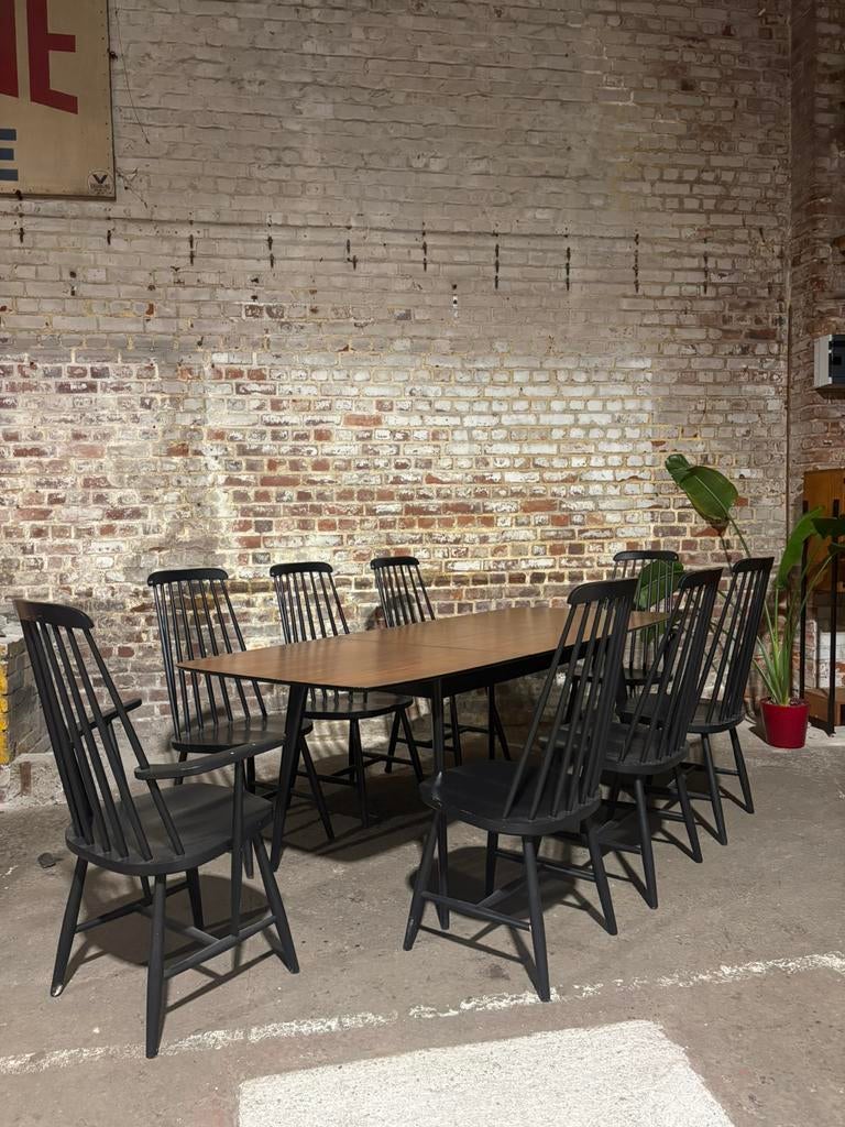 Table scandinave vintage teck + 8 chaises mikado bistro, Enlèvement