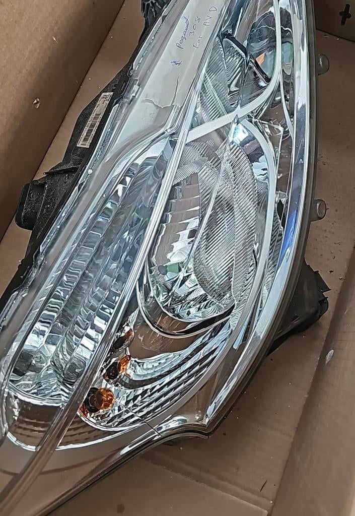 Phare avant droite - Peugeot 308, Enlèvement, Peugeot