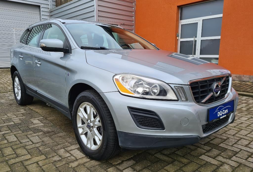 Volvo XC60 - 2.0 D - 163 pk - Automaat, Auto's, Volvo, Euro 5, Zwart, Parkeersensor, 1984 cc