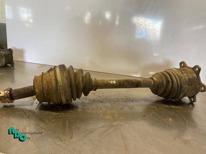 Aandrijfas rechts-achter van een Mitsubishi Pajero (Pajero 0, Gebruikt, -, -, Ophalen of Verzenden