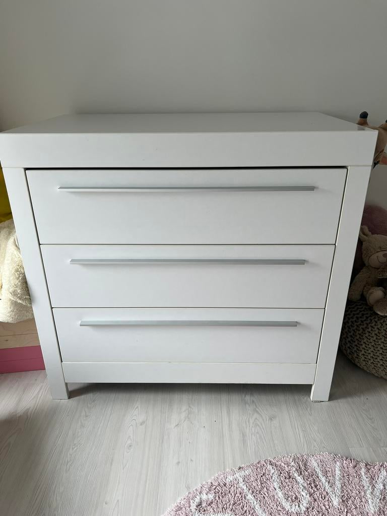 Babykamer te koop, Kinderen en Baby's, Ophalen, Zo goed als nieuw, Kast