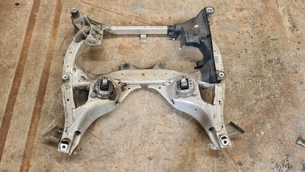 Vooras subframe BMW F06 F07GT F10 F11 F12 F13 LCi F01 LCi, Gebruikt, -, -, Ophalen of Verzenden