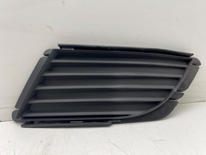 Pare-chocs grille d'un Opel Corsa, -, Opel, 3 mois de garantie, Utilisé